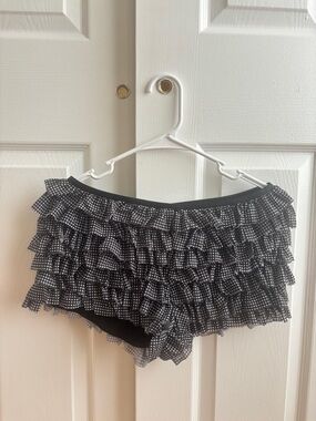 Windsor Black and White Ruffle Check Skort
